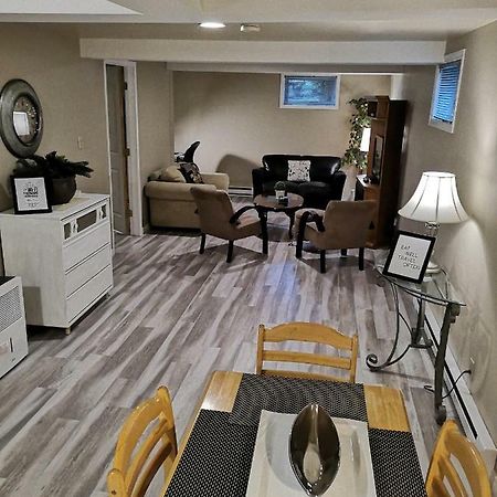 Fully Furnished On Broadway In Moncton Apartment Bagian luar foto